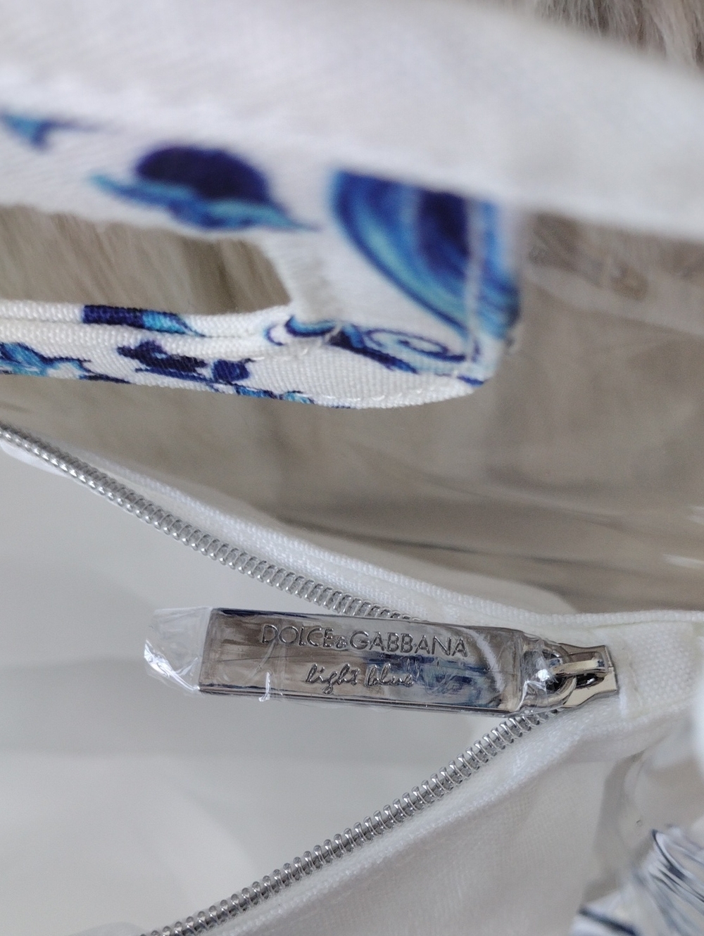 Dolce & Gabbana White Clear Bag with Blue Floral Trim - Picture 11 of 16